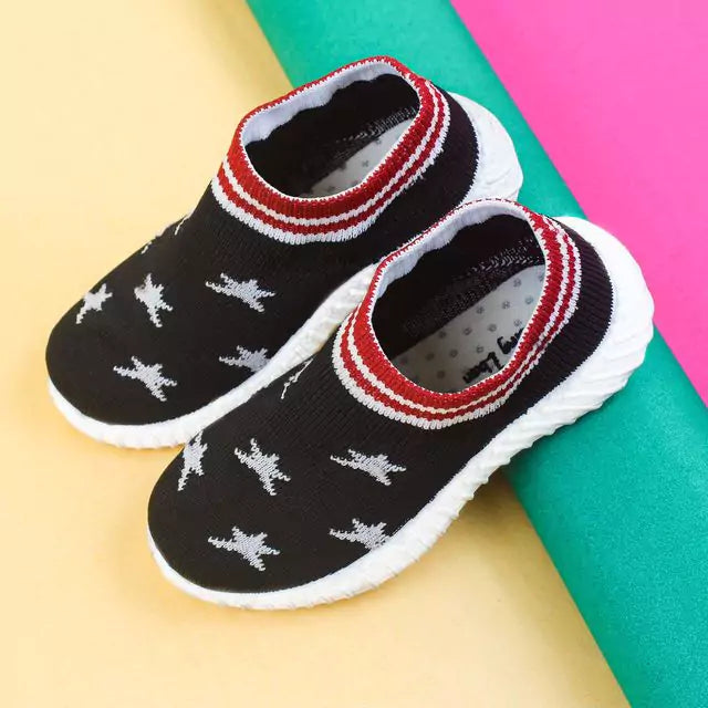 Kids Pull On Shoes Toddler Girls Boys Breathable Sneakers Running Shoes (Black/White)