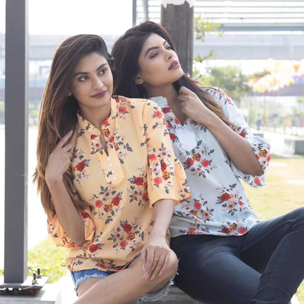 Women Summer Casual Split 3/4 Sleeve V Neck Button Casual Floral Print Tunic Tops Basic Tee Shirts for Leggings
